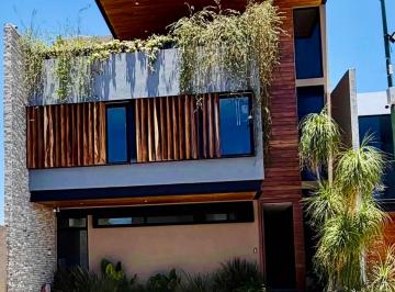 Casa de 3 habitaciones, Zapopan · Venta de Casa Inteligente y Moderna en Coto