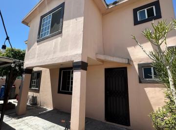 Casa de 2 habitaciones, Tijuana · Casa en Renta a Unas Cuadras de Plaza Galerías