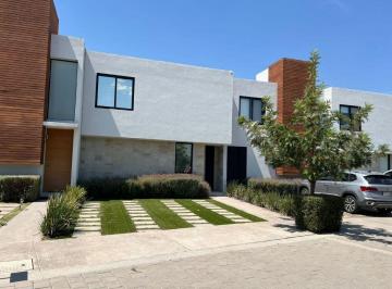 Casa de 2 habitaciones, Querétaro · Casa Amueblada en Renta, Altos Juriquilla, Qro