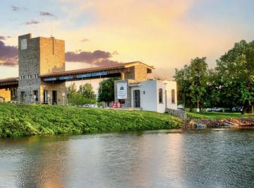 Casa de 4 habitaciones, Querétaro · Casa en Remate Ubicada en Hacienda El Campanario El Márques Queretaro