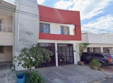 Casa de 3 habitaciones, Monterrey · Venta Casa Fracc. del Paseo Monterrey Nuevo Leon