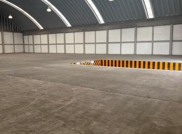 Bodega comercial · 1100m² · Bodega Industrial en Paseo Tollocan