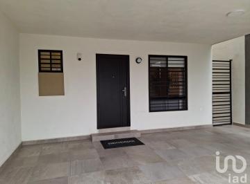 Casa · 183m² · 3 Recámaras · 2 Estacionamientos · Casa Nueva en Venta en Cumbres García Zona Exclusiva y Residencial $4,046,000 Tres Niveles y Terraza