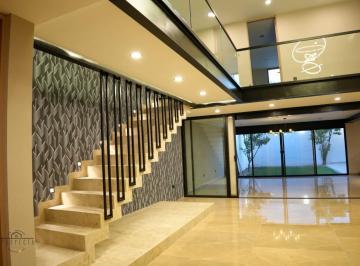 Casa · 400m² · 3 Recámaras · Departamento - Fraccionamiento Bosques del Prado Sur