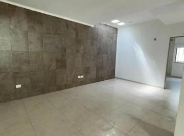 1 · Casa en Venta Las Américas con Espacio Adicional Ideal Para Negocio o Home Ofice