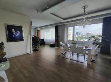 1 · Amplio Departamento con Vistia Exterior | 233 M²| 2 Recámaras | 3 Autos | Alberca