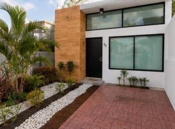 Casa · 2 Recámaras · 2 Estacionamientos · Casa Amueblada