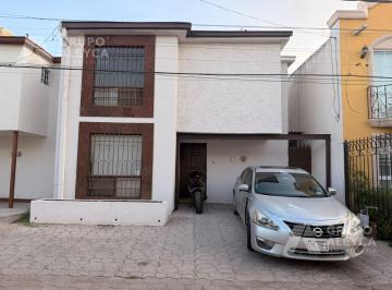 Casa · 96m² · 3 Recámaras · 2 Estacionamientos · Casa en Venta en Santo Niño