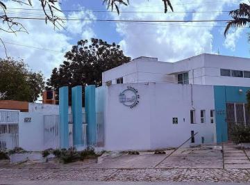 1 · Edificio en Renta Ideal Para Clínica en Av Yucatan