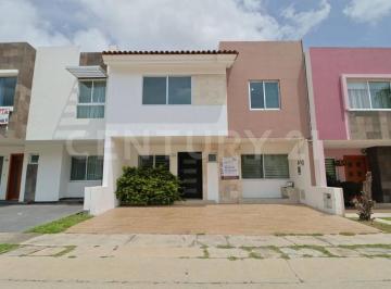 Casa en condominio · 222m² · 3 Recámaras · 3 Estacionamientos · Casa en Renta, en Zona Real Dentro de Condominio Zapopan, Jalisco.