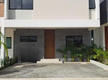 Casa de 3 habitaciones, Benito Juárez · Hermosa Casa Nueva en Venta, Residencial Arbolada, Cancún, Quintana Roo.