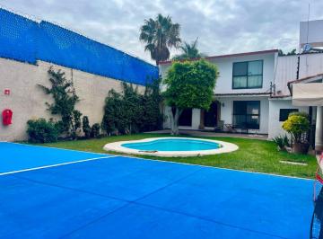 Casa de 13 habitaciones, Cuernavaca · Casa Moderna Remodelada en Venta en Vista Hermosa, Cuernavaca