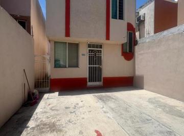 Casa · 70m² · 2 Recámaras · 2 Estacionamientos · Casa en Venta en Ebanos XI, Apodaca, Nuevo Leon