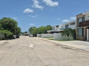 1 · Terreno en Venta Komchen Privada La Rejoyada Mérida Yucatán