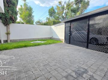 Casa · 210m² · 3 Recámaras · Casa en Venta en Jurica