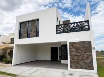 1 · Casa Nueva en Venta en Fraccionamiento Exclusivo