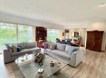 Departamento · 220m² · 3 Recámaras · 2 Estacionamientos · Departamento - Santa Fe La Loma