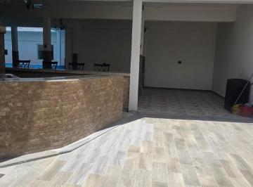 Casa · 4 Recámaras · 1 Estacionamiento · Casa en Huinala