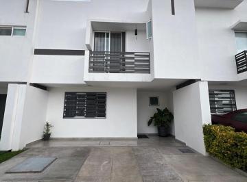 Casa · 148m² · 3 Recámaras · 2 Estacionamientos · Casa en Renta Portón del Valle, León, Gto.