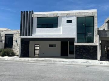 Casa de 4 habitaciones Venta MN 7,250,000 · Casa en Venta Rincón de Los Encinos con Recámara en Planta Baja