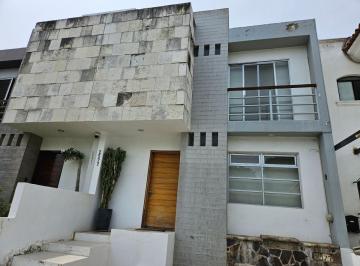 Casa de 3 habitaciones, Zapopan · Las Cañadas, 3 Recámaras, 2.5 Baños, Excelente Casa Totalmente Detallada
