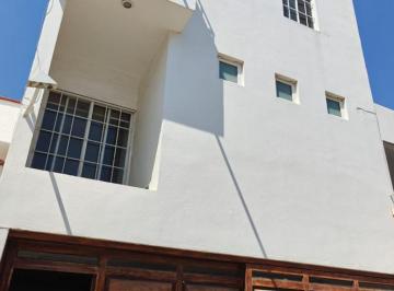 Casa en condominio de 5 habitaciones, León · El Dorado Venta Casa 5 Reamaras 5 Baños 2 Estacionamentos 3 Plantas Salon Eventos Cto Servicio