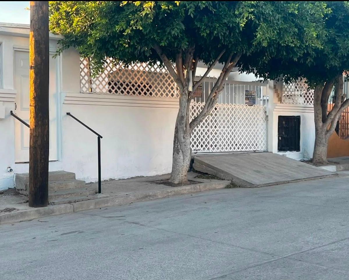 House for Sale in Rosarito with 2 Independent Apartments | Ideal for Investment - (4)