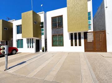 Casa de 3 habitaciones, Tijuana · Casa 3 Recámaras + Alberca + Canchas | Banús Residencial