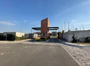 Terreno / Lote , Huimilpan · Terreno Escriturado en Venta Real de Los Cues.