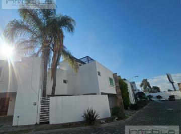 Casa · 204m² · 3 Recámaras · Casa en Venta $3,690,000 Fraccionamiento Frente Plaza San Diego