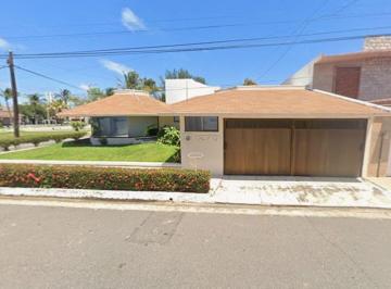 Casa de 5 habitaciones, Boca del Río · Venta de Casa en Veracruz - Boca del Rio - Fraccionamiento Costa de Oro