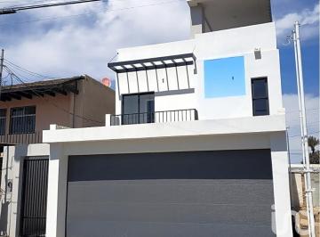 Casa · 150m² · 2 Recámaras · 2 Estacionamientos · Casa en Venta, Colonia Burócratas