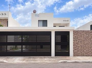 Casa de 3 habitaciones, Mérida · Casa en Renta en Las Américas, en Mérida, Semiamueblada.