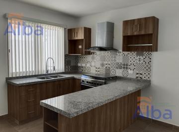 Casa · 121m² · 3 Recámaras · 2 Estacionamientos · Casa en Renta en Terralta Norte