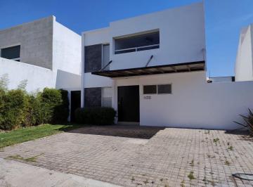 Casa · 180m² · 3 Recámaras · 3 Estacionamientos · Casa - Misión de San Jerónimo