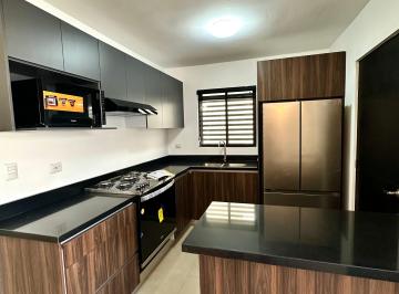 Casa de 3 habitaciones, García · Casa Premium en Renta | Fraccionamiento Privado