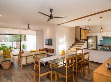 Casa · 200m² · 3 Recámaras · 2 Estacionamientos · Villa Sin Muebles en Renta de 3 Habitaciones con Alberca en Montes de Ame, Mérida