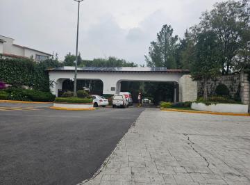Casa en condominio · 550m² · 3 Recámaras · 4 Estacionamientos · Casa en Venta en Las Haciendas