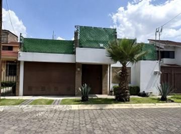 Casa en condominio · 336m² · 3 Recámaras · 3 Estacionamientos · Casa en Condominio en La Virgen
