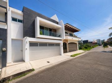 Casa · 342m² · 3 Recámaras · 2 Estacionamientos · Casa en Venta Costa de Oro Boca del Rio Veracruz