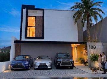Casa · 212m² · 4 Recámaras · 3 Estacionamientos · Casa en Fraccionamiento Zibatá