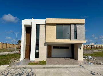Casa · 248m² · 3 Recámaras · 2 Estacionamientos · Casa en Venta Riviera Veracruzana Alvarado Veracruz