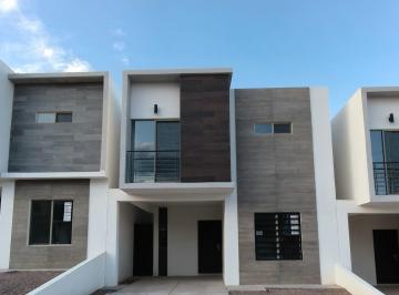 N/A · Hermosa Casa Nueva en Renta