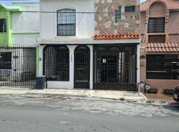 Casa · 160m² · 3 Recámaras · 1 Estacionamiento · Lgm. Casa en Venta Santa Maria Guadalupe N. L.