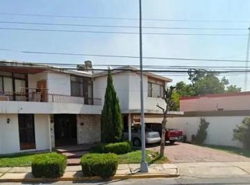 1 · Amplia Casa en Venta en Chepevera, Ubicada en Av.