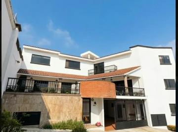 1 · Casa en Venta en Bosques de Las Cumbres D
