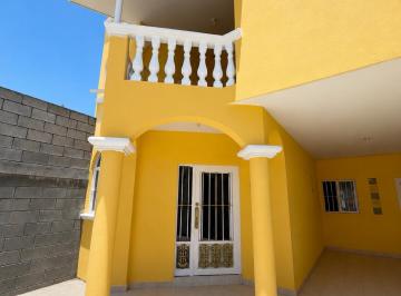 Casa · 250m² · 3 Recámaras · 3 Estacionamientos · Casa - Linares Centro