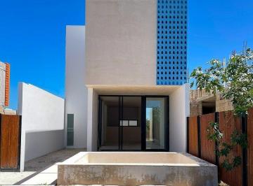 e3db9b4ff0928df8ad4c242b863fde6087cf6c8aa09a6594a9fdcfb28f06d75d · Casa en Venta Playa Chicxulub de Tres Habitaciones