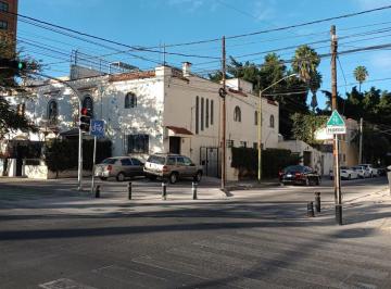 Casa de 1 habitación, Guadalajara · Finca en Esquina en Venta – Av La Paz y Robles Gil