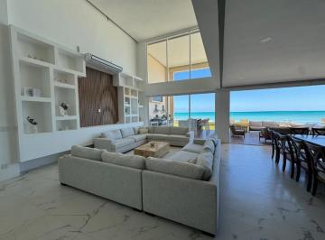 Villa · 1096m² · 5 Recámaras · 2 Estacionamientos · Villa Grande Frente Mar Isla Blanca